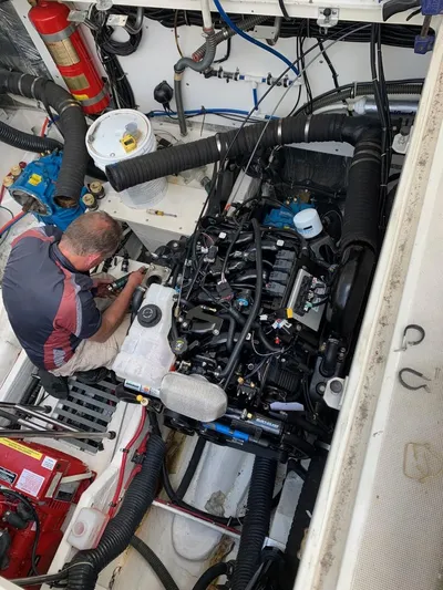 Beachlife Yacht Photos Pics 