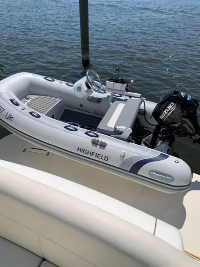 Beachlife Yacht Photos Pics 