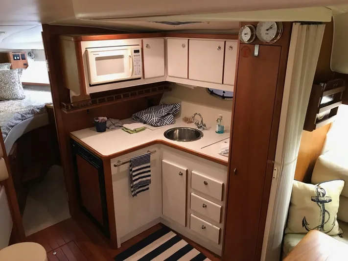 Beachlife Yacht Photos Pics 