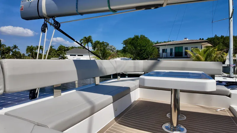 Defiance Yacht Photos Pics 