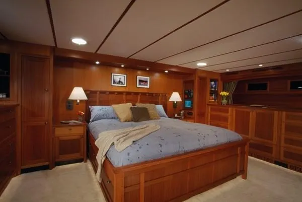 Meander Yacht Photos Pics Luxurious bedroom in Northern Marine Pilothouse Trawler 2003.
