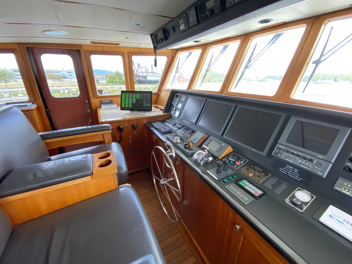 Meander Yacht Photos Pics Interior of a 2003 Northern Marine Pilothouse Trawler.