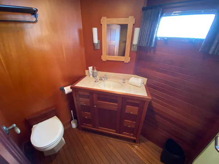 Meander Yacht Photos Pics 2003 Northern Marine Pilothouse Trawler bathroom interior.