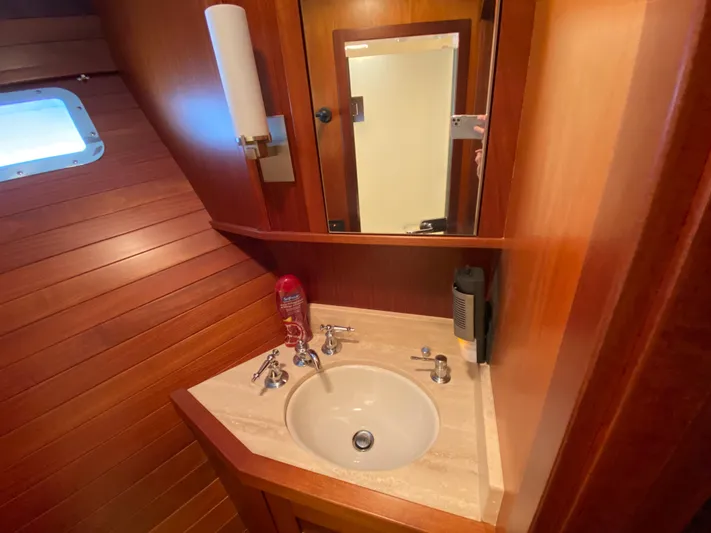 Meander Yacht Photos Pics 2003 Northern Marine Pilothouse Trawler bathroom sink area.