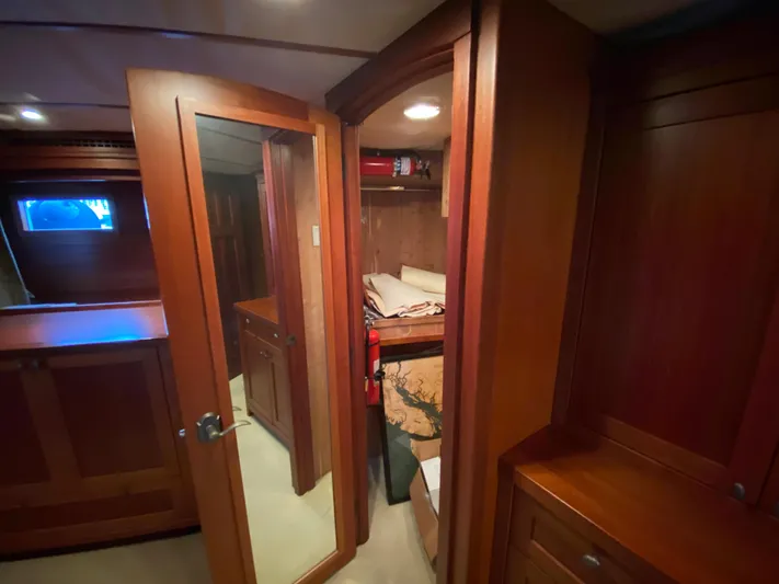 Meander Yacht Photos Pics 