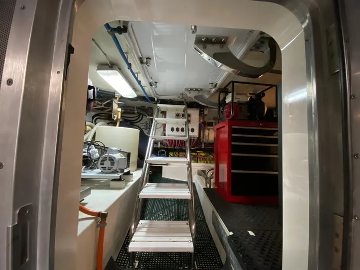 Meander Yacht Photos Pics 