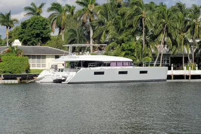 Lagoon Motor Yacht