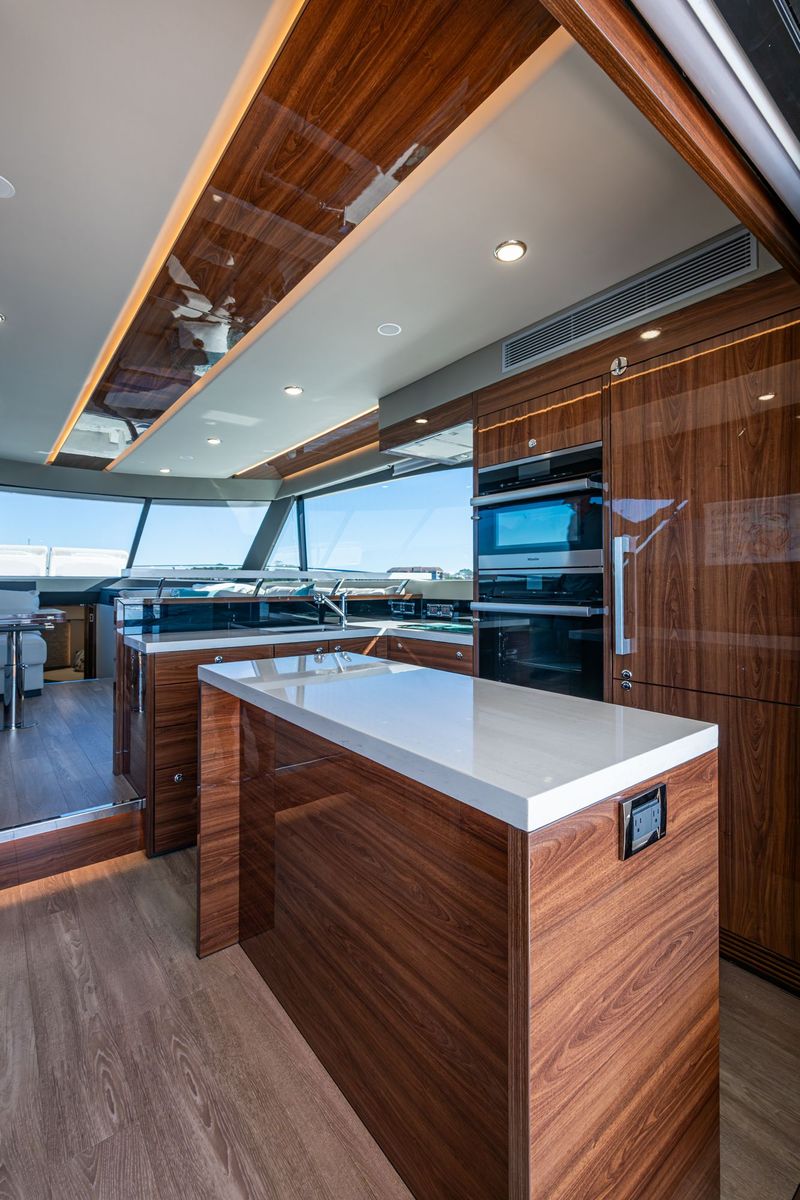 2023 Maritimo 55 