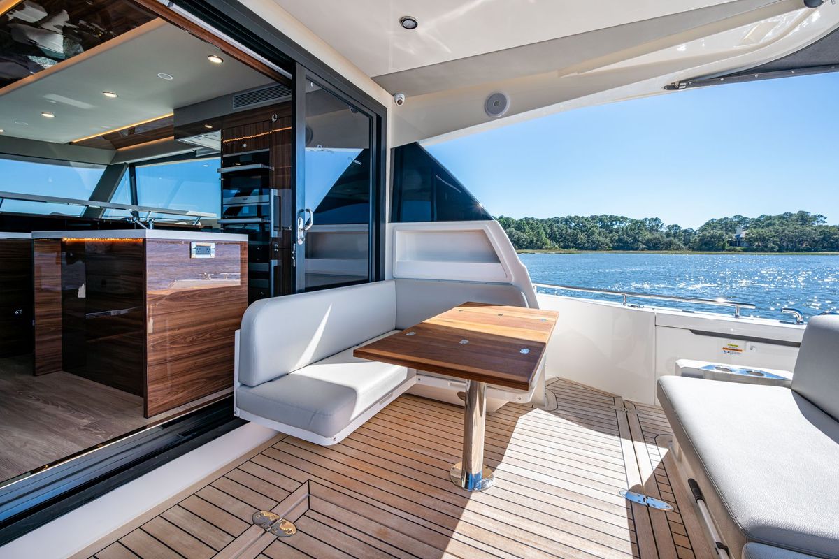 2023 Maritimo 55 