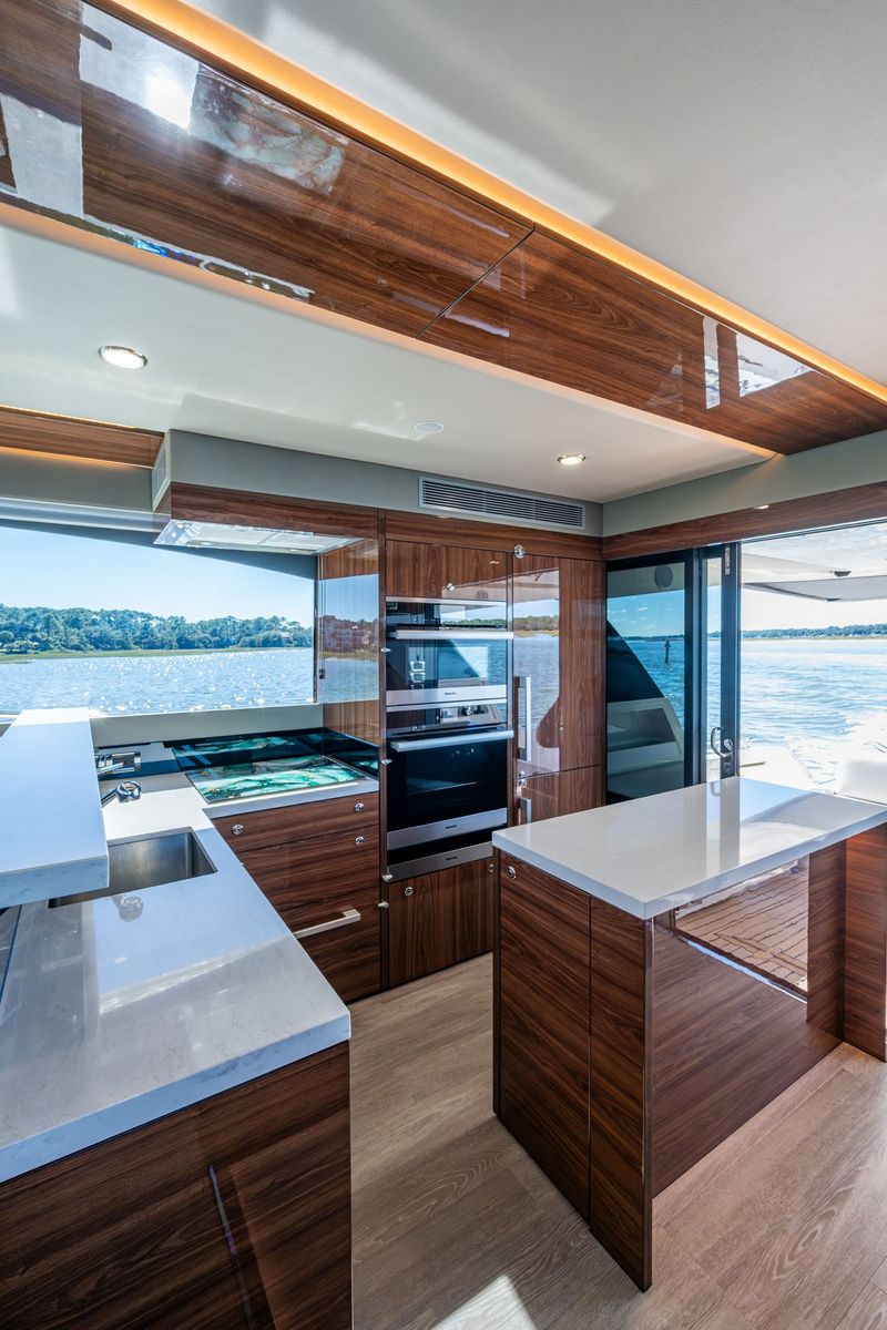 2023 Maritimo 55 