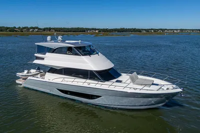 Maritimo M55