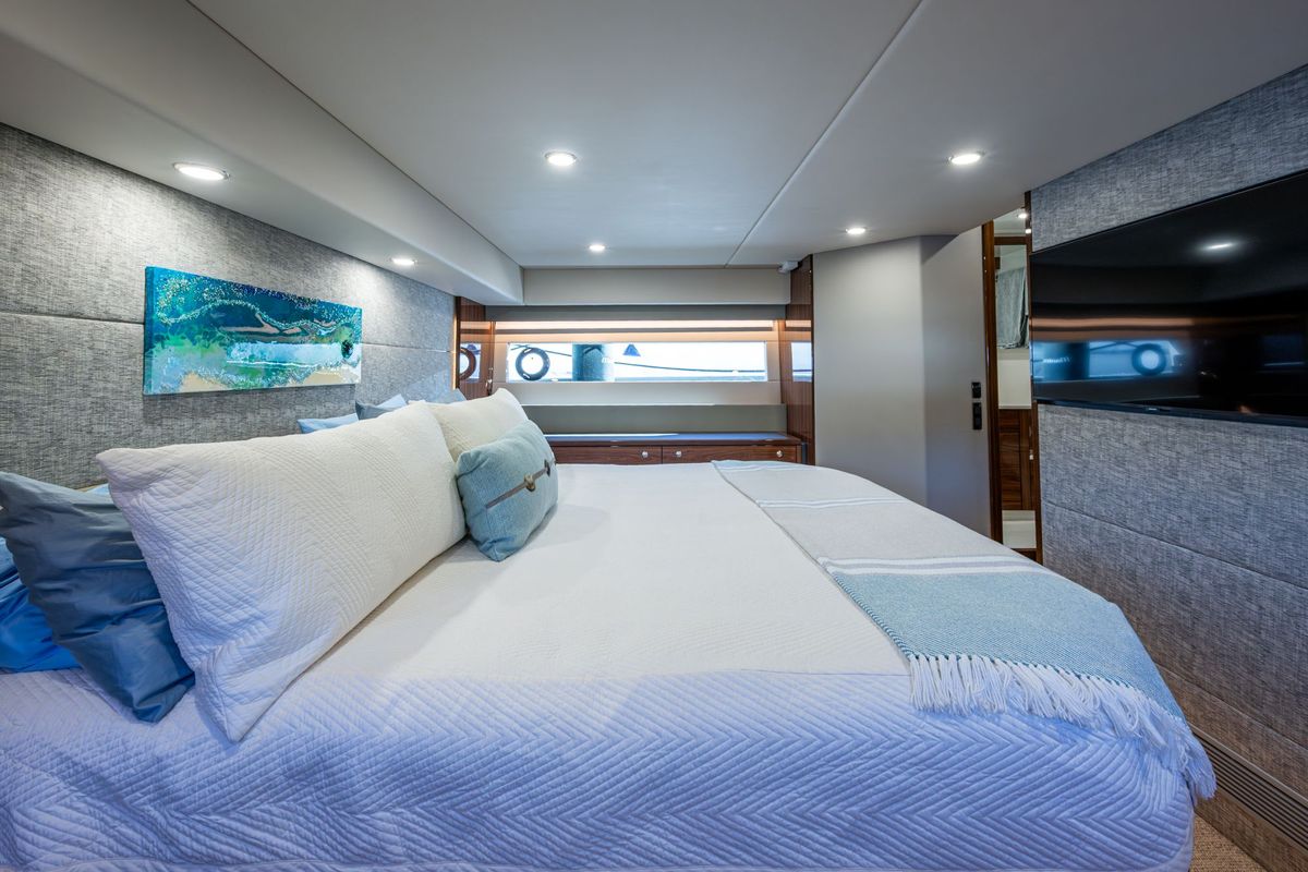 2023 Maritimo 55 