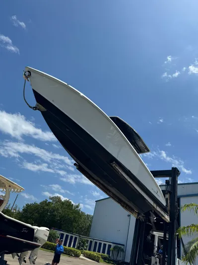 Aqua Divina Yacht Photos Pics 