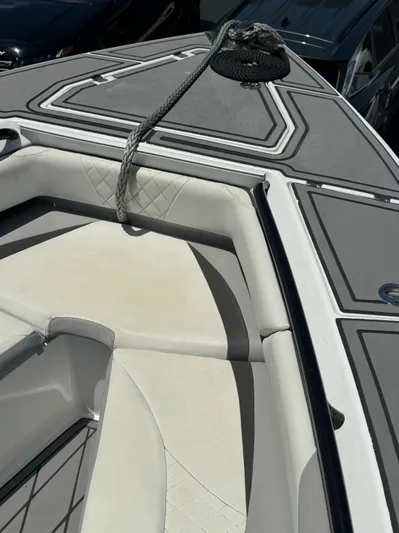 Aqua Divina Yacht Photos Pics 