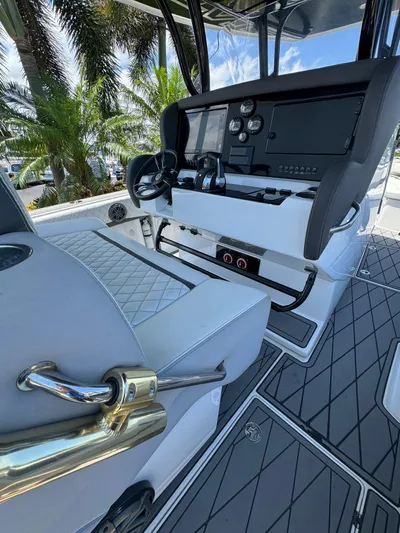 Aqua Divina Yacht Photos Pics 