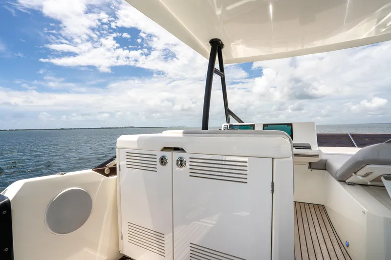 Soiral Yacht Photos Pics Luxury 2023 Prestige 520 yacht interior with ocean view and modern design.