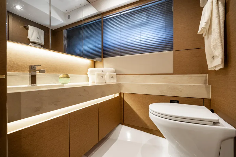 Soiral Yacht Photos Pics 