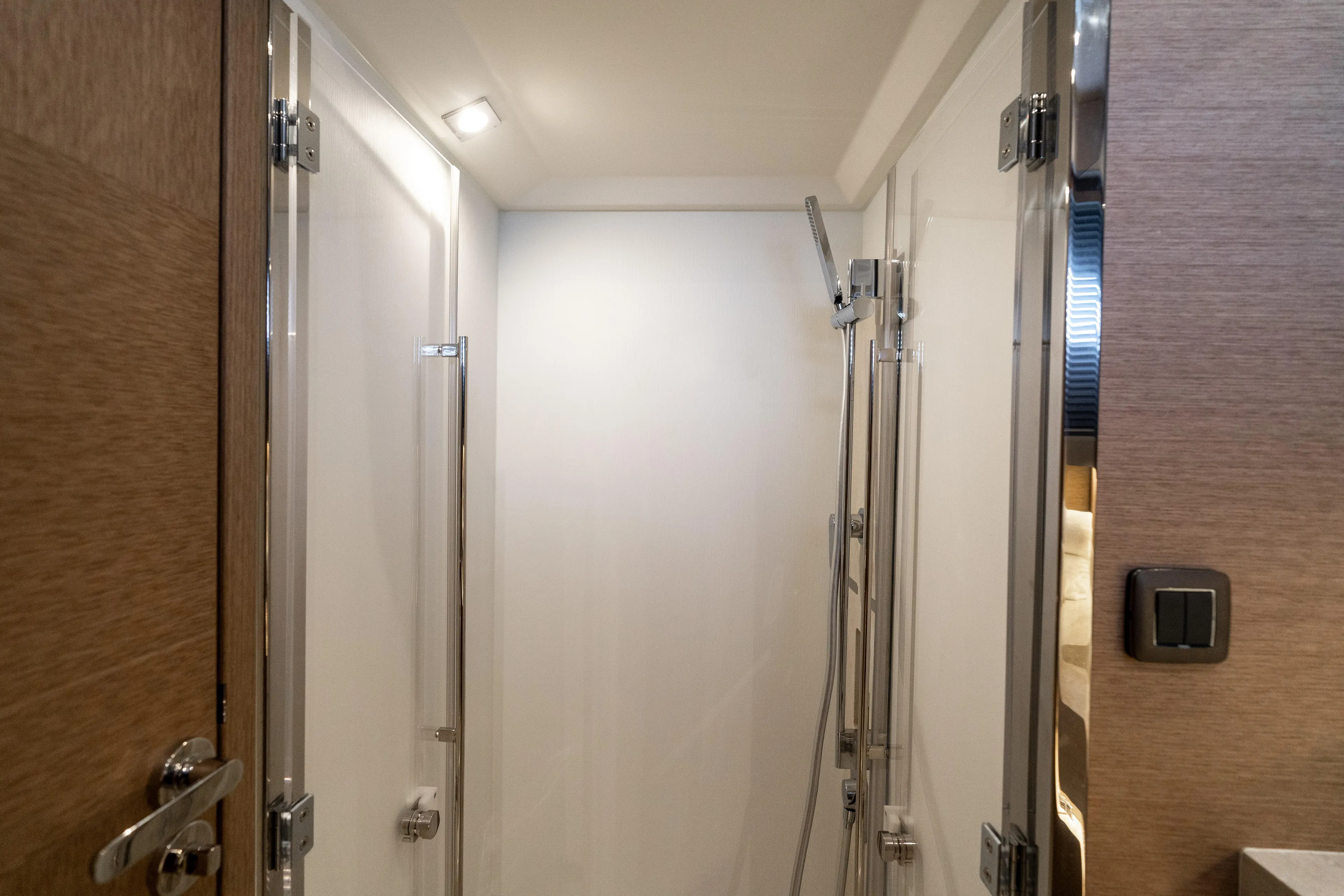 Soiral Yacht Photos Pics 