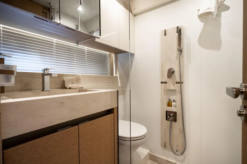 Soiral Yacht Photos Pics 