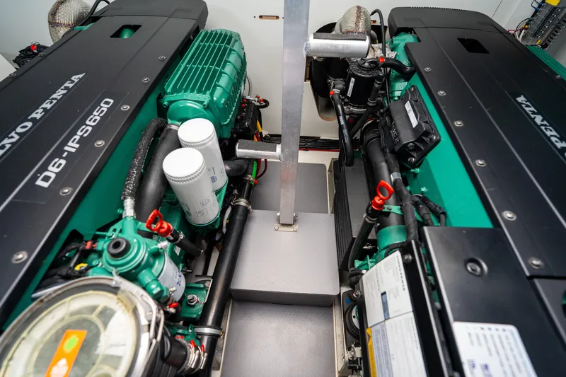 Soiral Yacht Photos Pics 