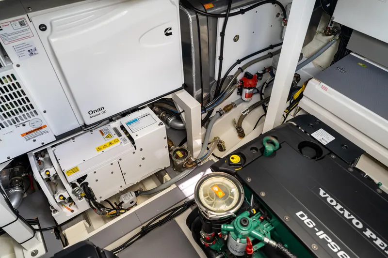 Soiral Yacht Photos Pics 