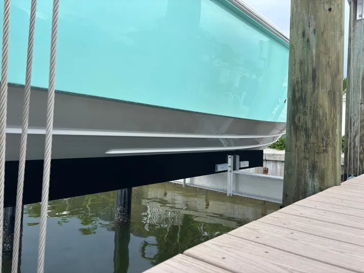  Yacht Photos Pics 2022 EVERGLADES 273 CC - Image 6