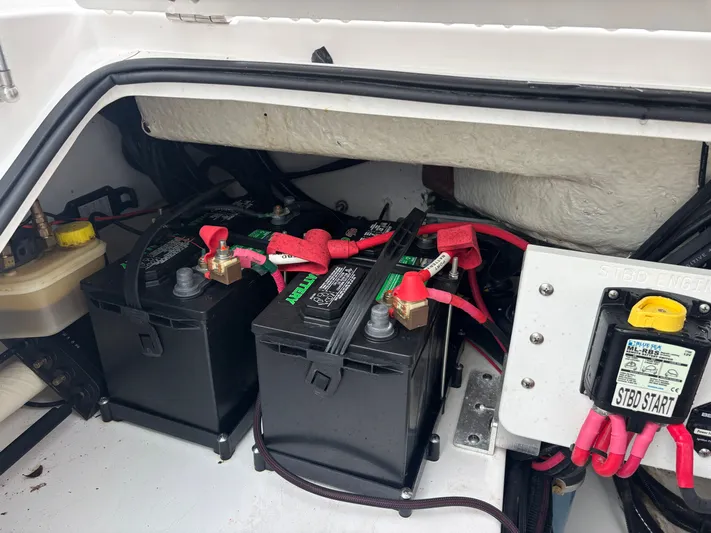  Yacht Photos Pics 2022 EVERGLADES 273 CC - Image 11