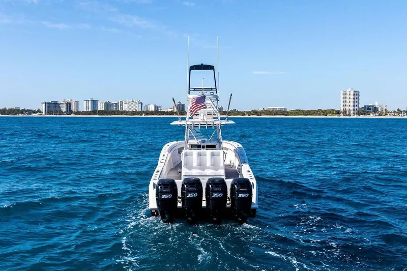  Yacht Photos Pics Invincible 42 Open Fisherman 2013 on open sea.