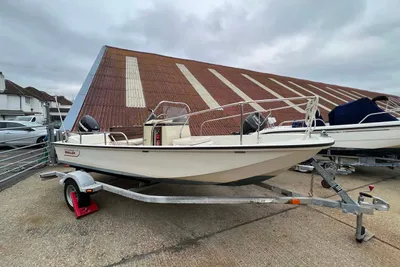 1988 Boston Whaler 17 Montauk