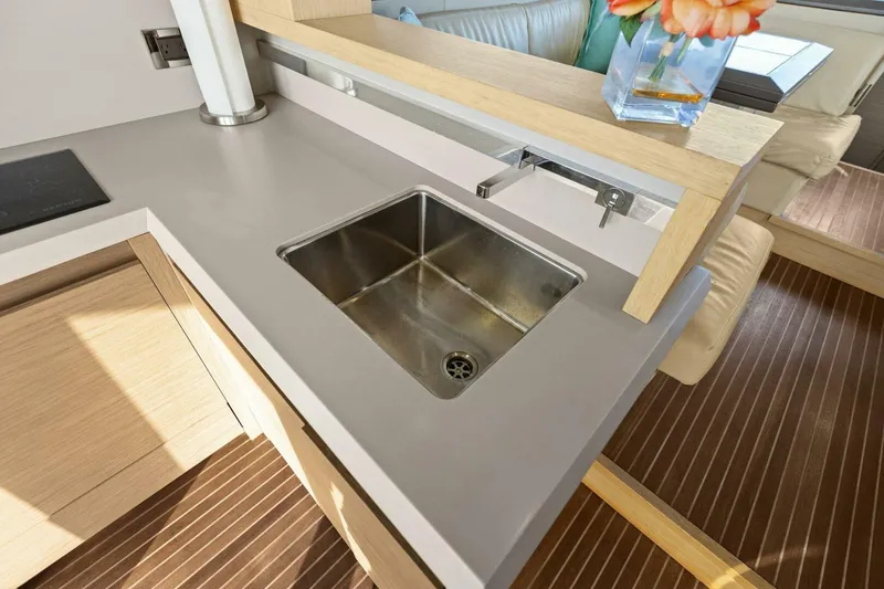 Nauti Obsession Yacht Photos Pics 2015 Monte Carlo Yachts MC5 - Nauti Obesession