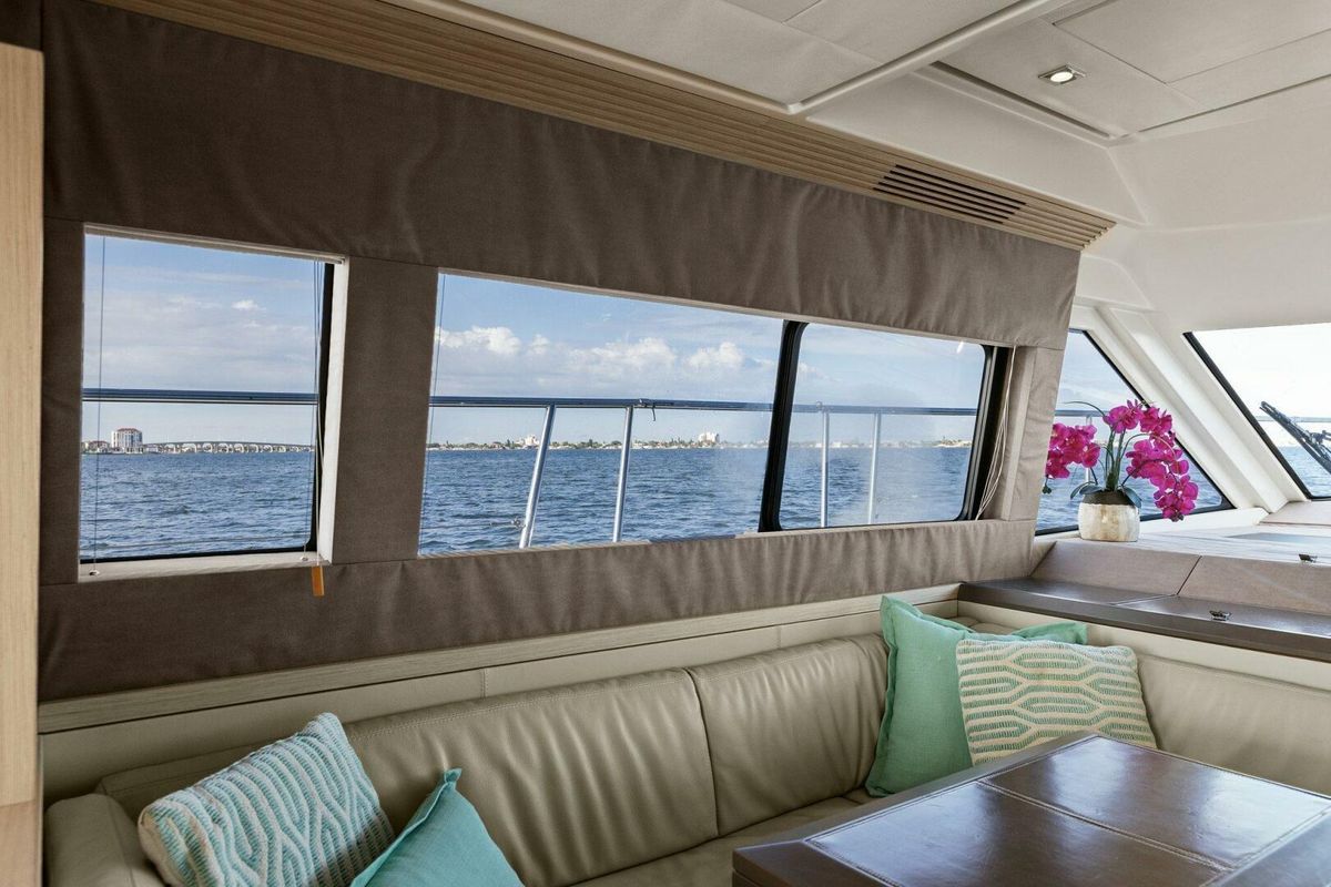 2015 Monte Carlo Yachts 50 