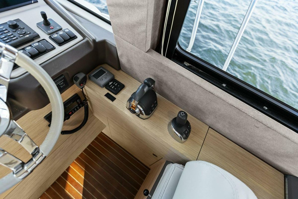 2015 Monte Carlo Yachts 50 