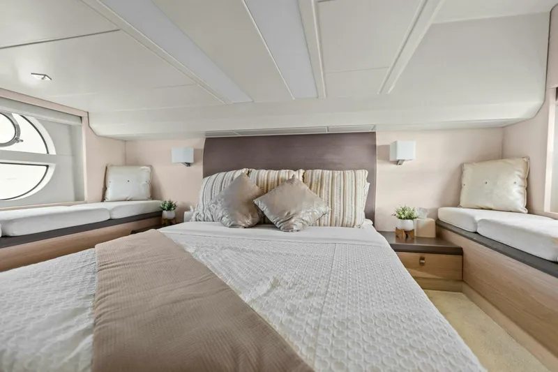 Nauti Obsession Yacht Photos Pics 2015 Monte Carlo Yachts MC5 - Nauti Obesession