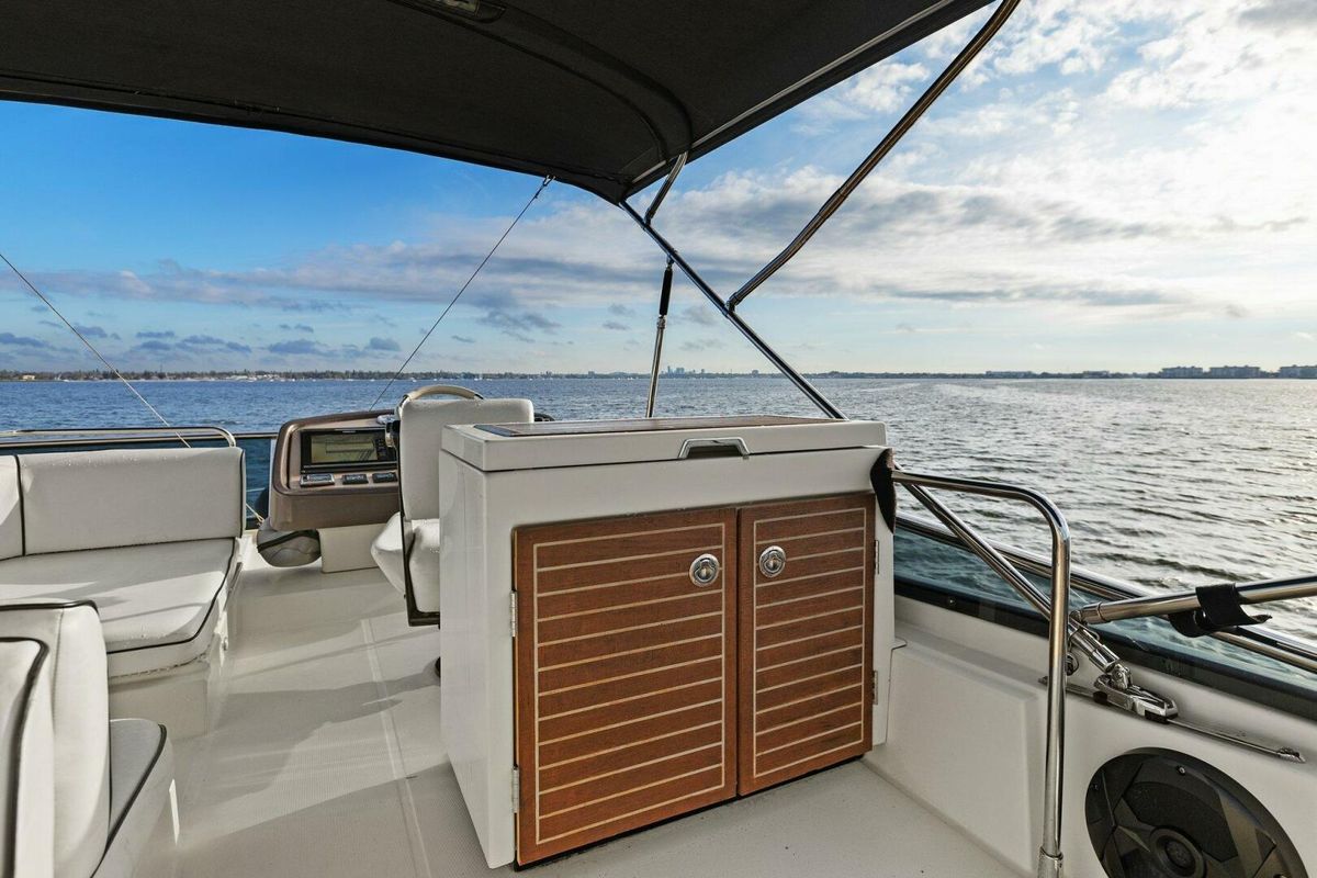 2015 Monte Carlo Yachts 50 