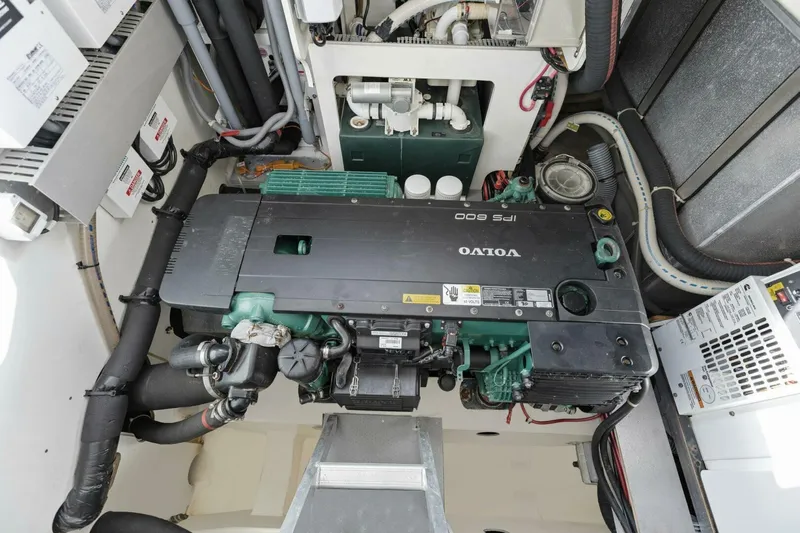 Nauti Obsession Yacht Photos Pics 2015 Monte Carlo Yachts MC5 - Nauti Obesession