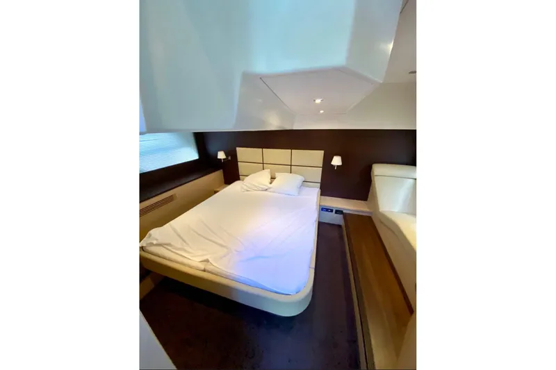  Yacht Photos Pics Luxurious bedroom interior of 2011 Beneteau Monte Carlo 47 Fly yacht.