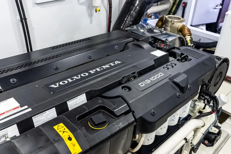 Food Fighter Yacht Photos Pics 2023 Galeon 640 Flybridge- FOOD FIGHTER- Engine Room