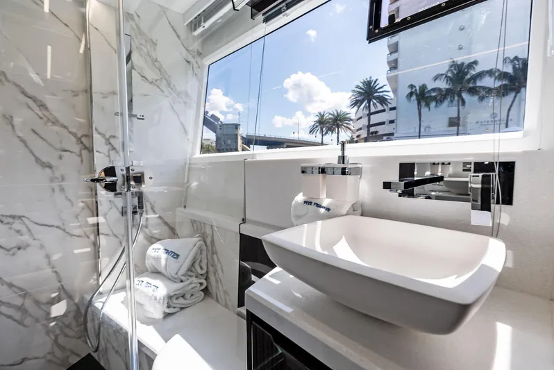 Food Fighter Yacht Photos Pics 2023 Galeon 640 Flybridge- FOOD FIGHTER- Master Head