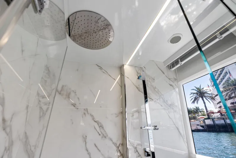 Food Fighter Yacht Photos Pics 2023 Galeon 640 Flybridge- FOOD FIGHTER- Master Head