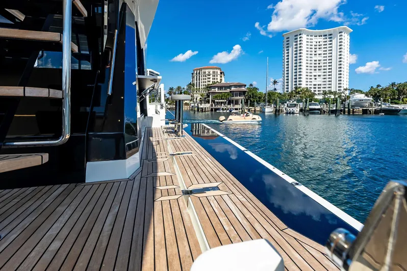 Food Fighter Yacht Photos Pics 2023 Galeon 640 Flybridge- FOOD FIGHTER- Catwalk