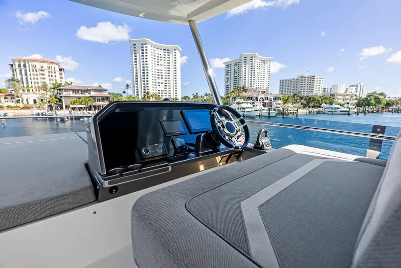 Food Fighter Yacht Photos Pics 2023 Galeon 640 Flybridge- FOOD FIGHTER- Flybridge Helm