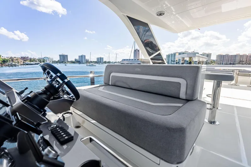 Food Fighter Yacht Photos Pics 2023 Galeon 640 Flybridge- FOOD FIGHTER- Flybridge Helm