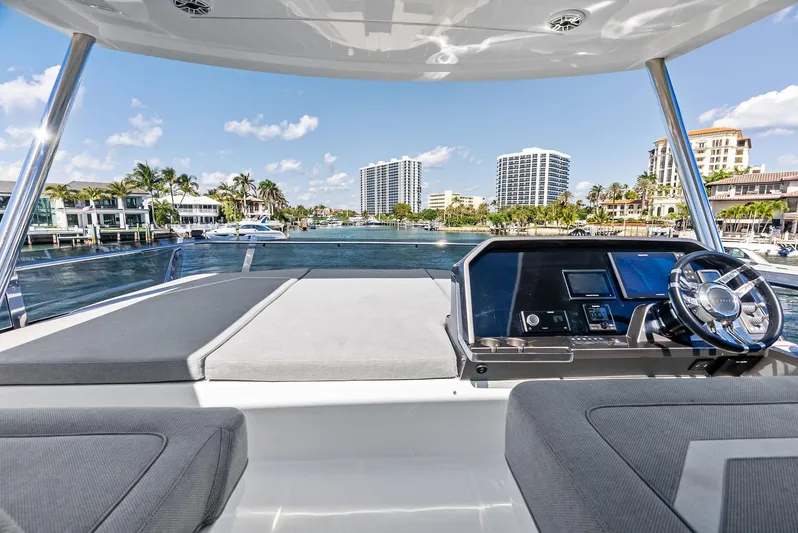 Food Fighter Yacht Photos Pics 2023 Galeon 640 Flybridge- FOOD FIGHTER- Flybridge Helm