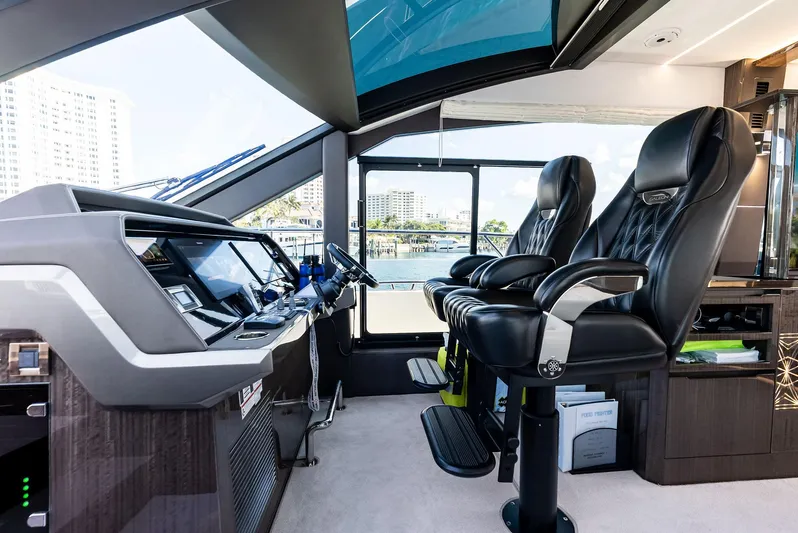 Food Fighter Yacht Photos Pics 2023 Galeon 640 Flybridge- FOOD FIGHTER- Helm