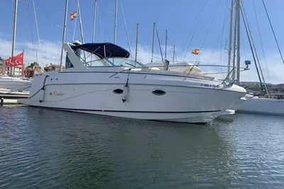 2003 Rinker 270 Fiesta Vee Express Cruiser