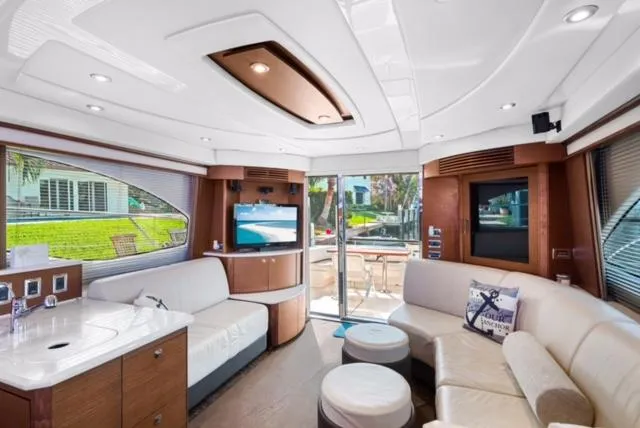 Exodus Yacht Photos Pics Sea Ray 52 - Salon