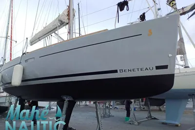 2014 Beneteau OCEANIS 31 QUILLARD