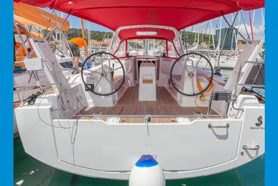 Beneteau Oceanis 38.1