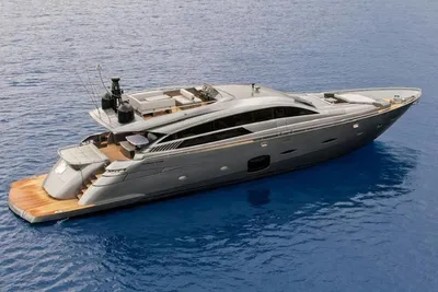 Pershing 92