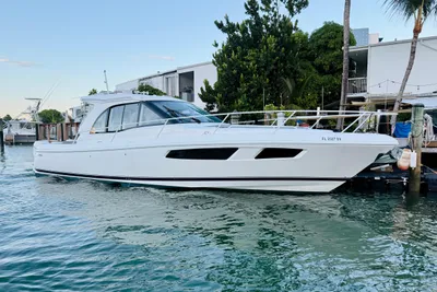 2021 Intrepid 410 Evolution